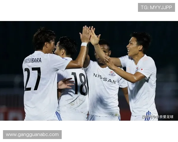 神户胜利船迎战横滨水手展现日职联赛激烈对抗与精彩瞬间